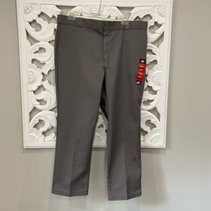 Dickie’s Men’s Original 874 Work pant. 42 X 30 New